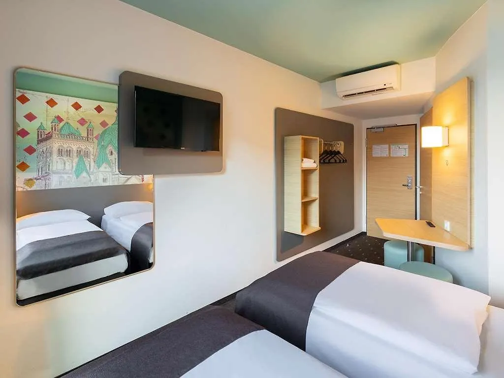 *****  B&B Hotel Neuss Alemania