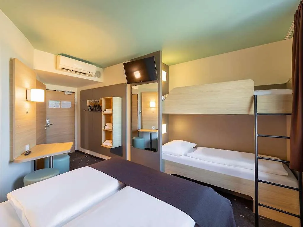 B&B Hotel Neuss 5*,  Alemania