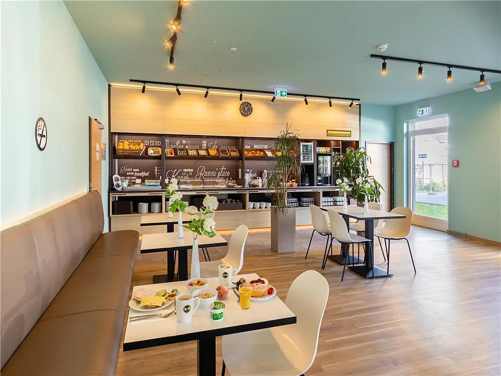 B&B Hotel Neuss 5*,  Allemagne