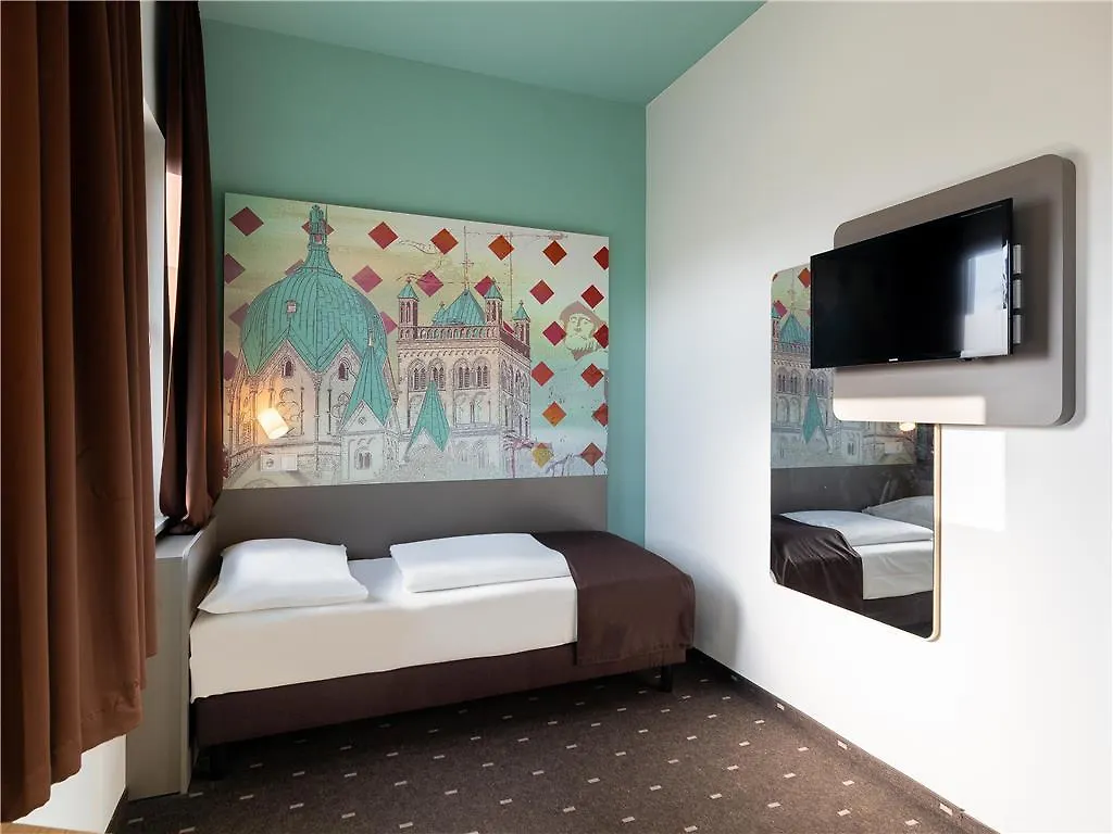 *****  B&B Hotel Neuss Alemania
